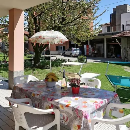 Casa Domenica דירה *